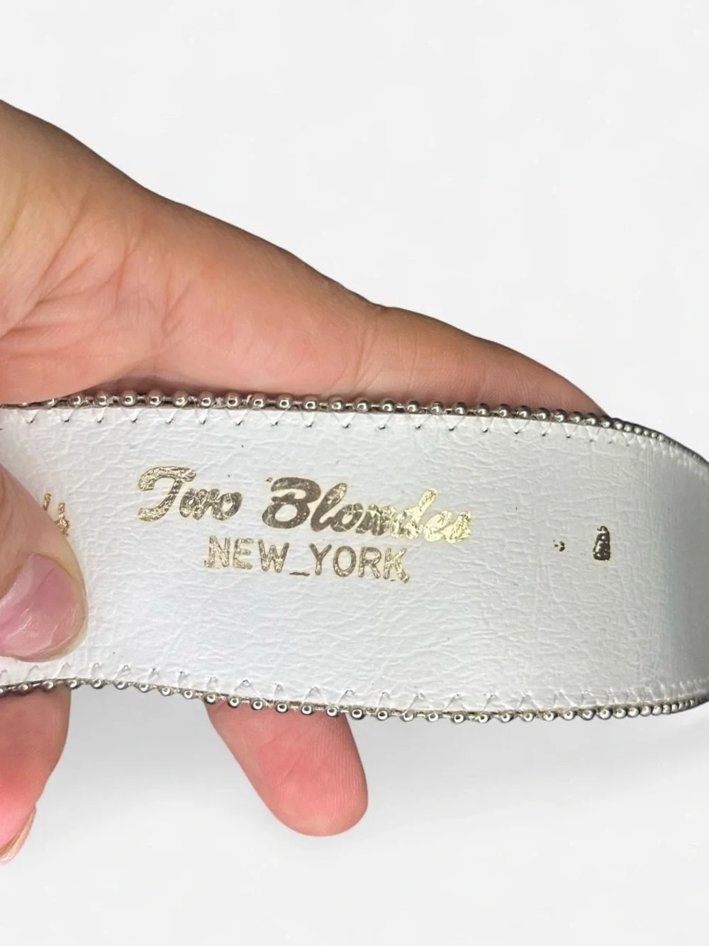 White Embossed Western-Style Genuine Leather Belt with Two-Tone Buckle